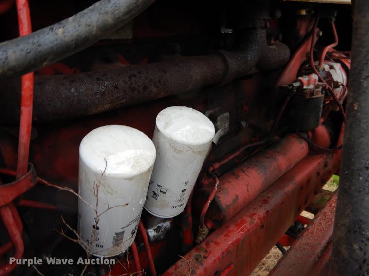 image for item DC0208 International 1086 tractor