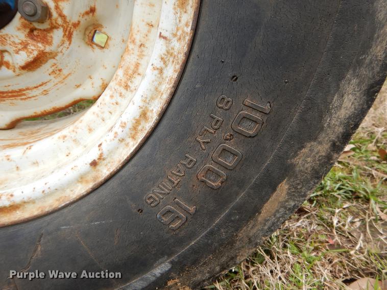 image for item DC0209 1984 Ford 6710 tractor