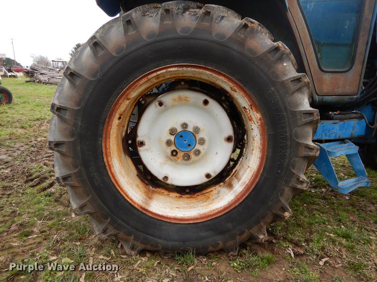 image for item DC0209 1984 Ford 6710 tractor