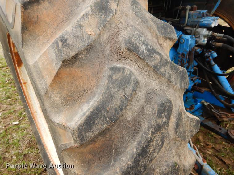 image for item DC0209 1984 Ford 6710 tractor