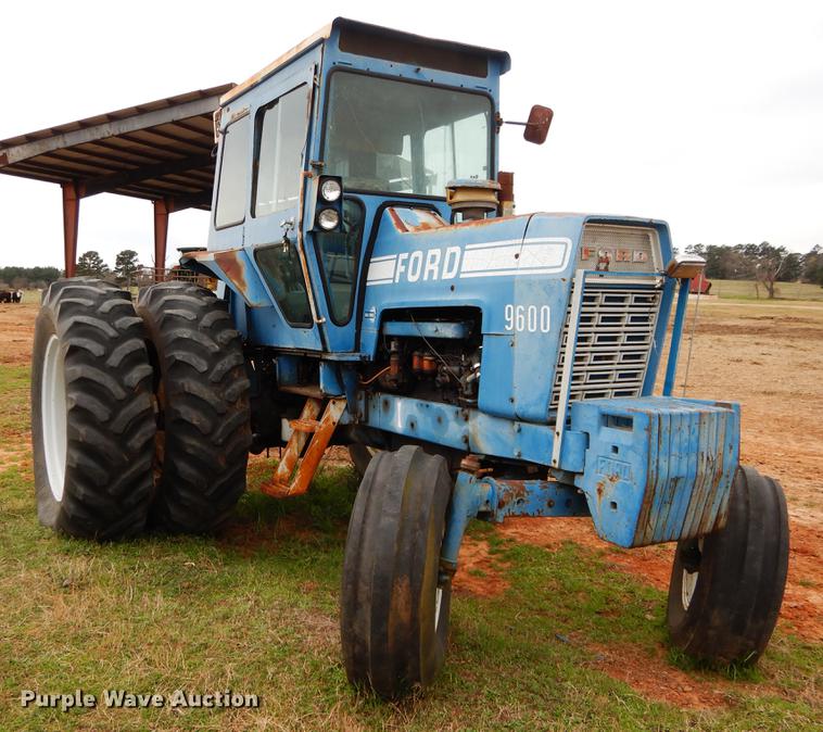 image for item DC0210 Ford 9600 tractor