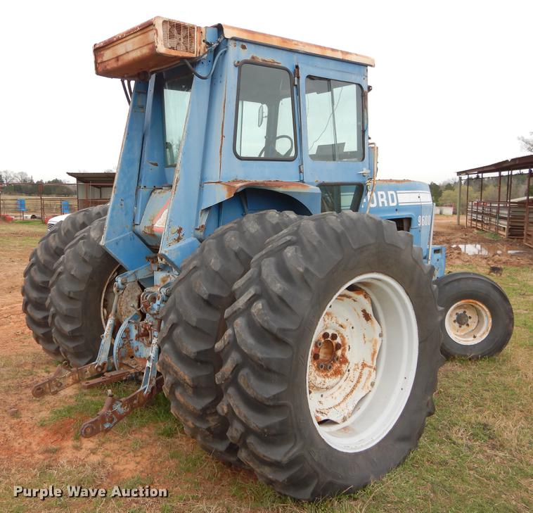 image for item DC0210 Ford 9600 tractor