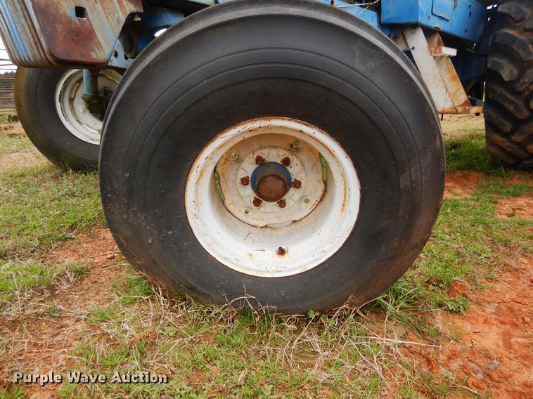 image for item DC0210 Ford 9600 tractor