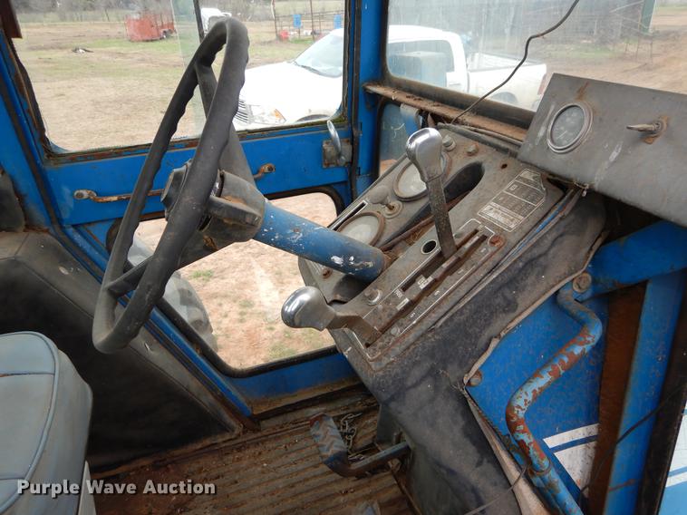 image for item DC0210 Ford 9600 tractor