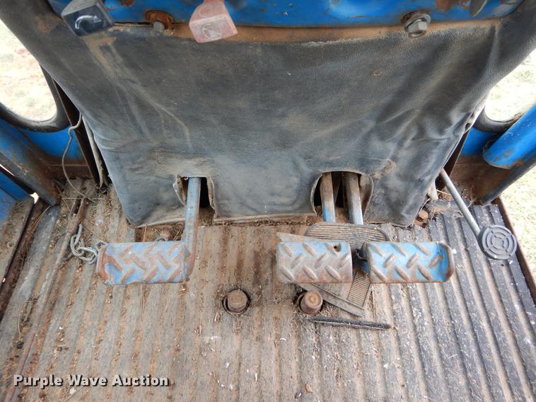 image for item DC0210 Ford 9600 tractor