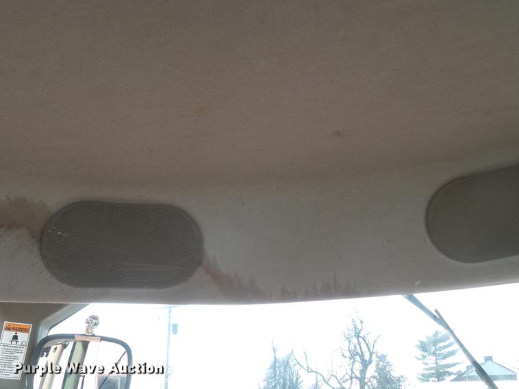 image for item DD2355 2004 Case IH MX285 MFWD tractor