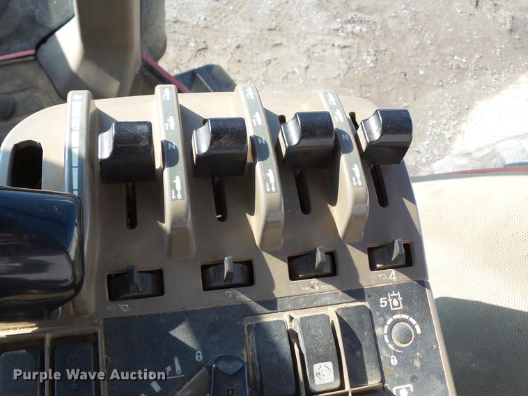 image for item DD2355 2004 Case IH MX285 MFWD tractor