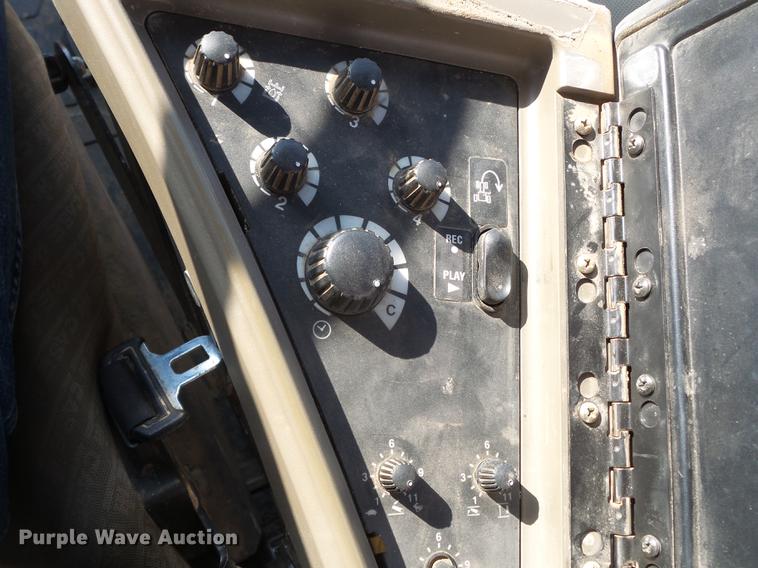 image for item DD2355 2004 Case IH MX285 MFWD tractor