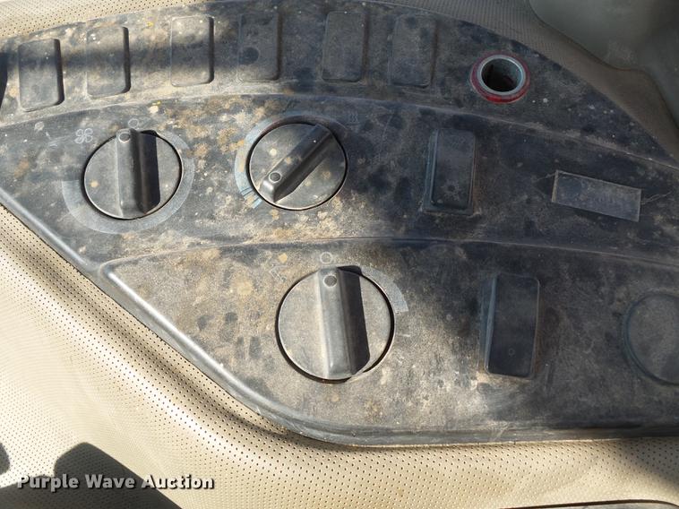 image for item DD2355 2004 Case IH MX285 MFWD tractor