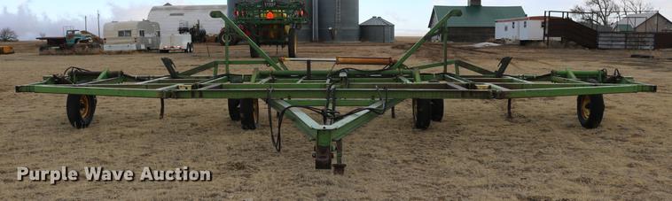 image for item DD5981 John Deere 1600 chisel