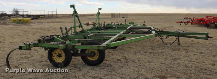 image for item DD5981 John Deere 1600 chisel