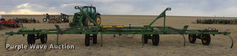 image for item DD5981 John Deere 1600 chisel