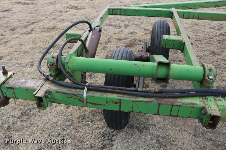 image for item DD5981 John Deere 1600 chisel