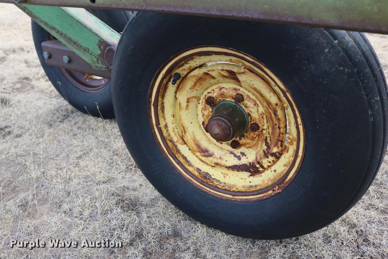 image for item DD5981 John Deere 1600 chisel