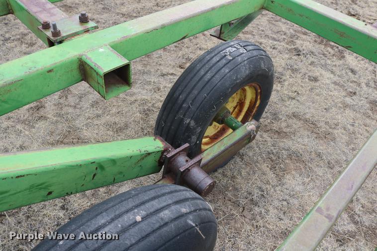 image for item DD5981 John Deere 1600 chisel