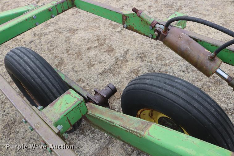 image for item DD5981 John Deere 1600 chisel