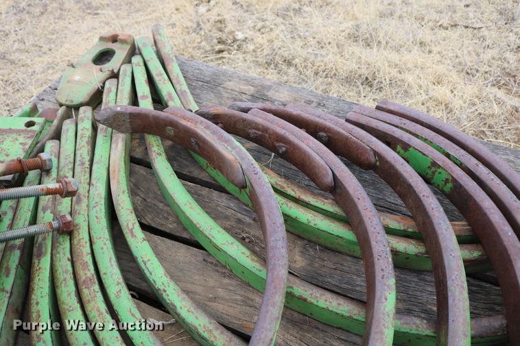 image for item DD5981 John Deere 1600 chisel