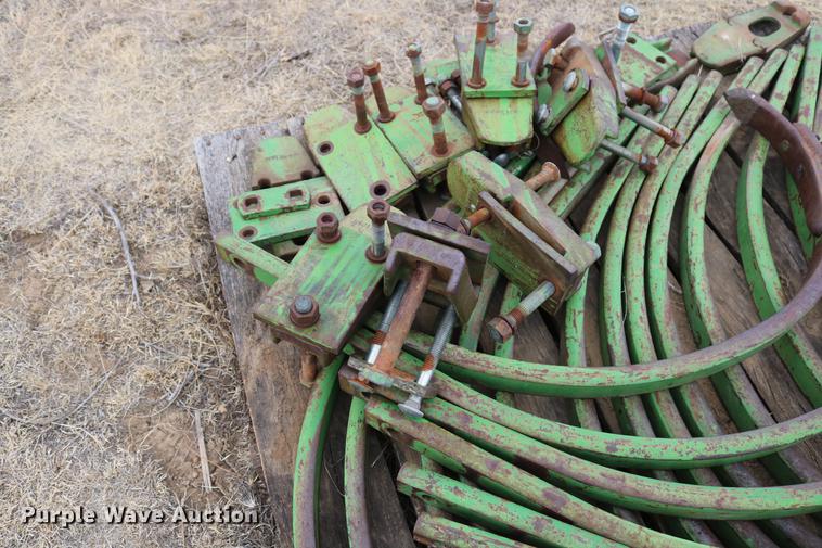 image for item DD5981 John Deere 1600 chisel