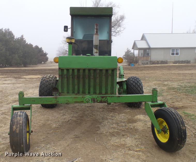 image for item DD5988 1979 John Deere 2280 windrower