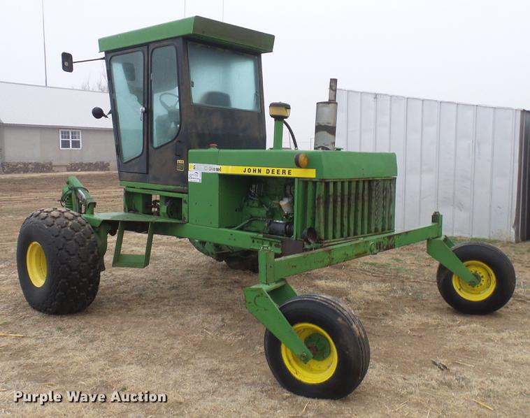 image for item DD5988 1979 John Deere 2280 windrower