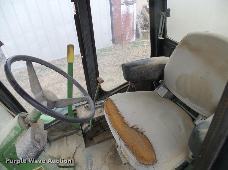 image for item DD5988 1979 John Deere 2280 windrower