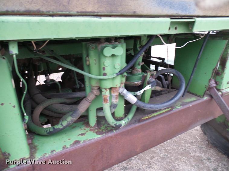 image for item DD5988 1979 John Deere 2280 windrower
