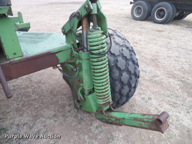 image for item DD5988 1979 John Deere 2280 windrower