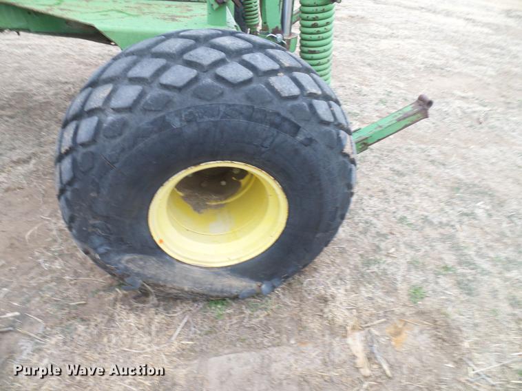image for item DD5988 1979 John Deere 2280 windrower