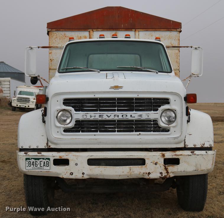 image for item DD5990 1979 Chevrolet C80 grain truck