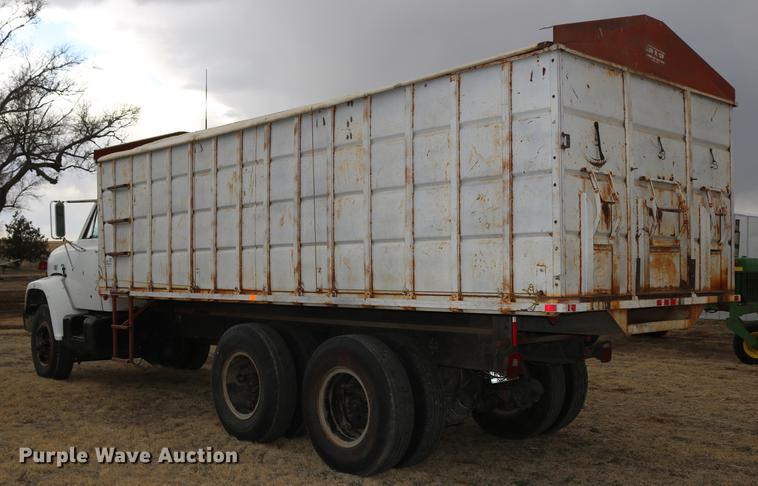 image for item DD5990 1979 Chevrolet C80 grain truck