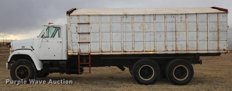 image for item DD5990 1979 Chevrolet C80 grain truck