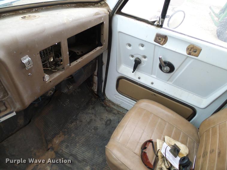 image for item DD5990 1979 Chevrolet C80 grain truck