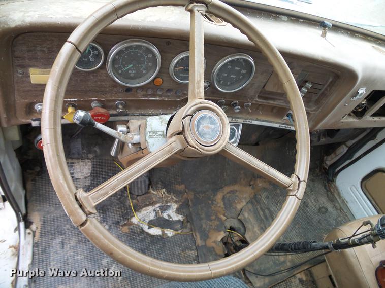 image for item DD5990 1979 Chevrolet C80 grain truck