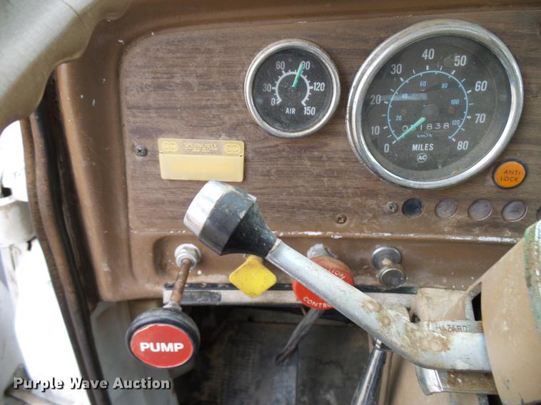 image for item DD5990 1979 Chevrolet C80 grain truck