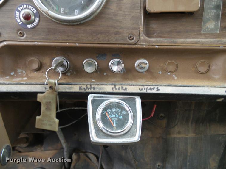 image for item DD5990 1979 Chevrolet C80 grain truck