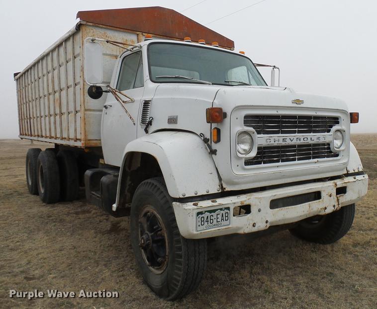 image for item DD5990 1979 Chevrolet C80 grain truck