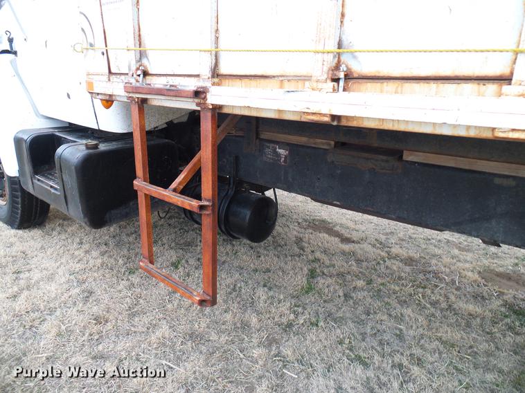 image for item DD5990 1979 Chevrolet C80 grain truck