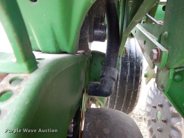 image for item DE6005 John Deere 7240 no-till planter
