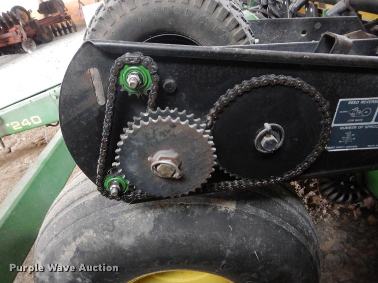 image for item DE6005 John Deere 7240 no-till planter