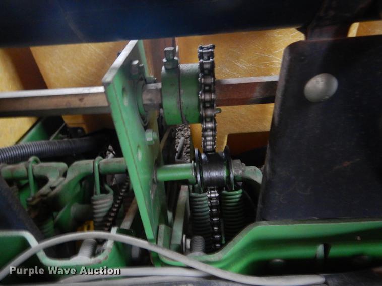 image for item DE6005 John Deere 7240 no-till planter