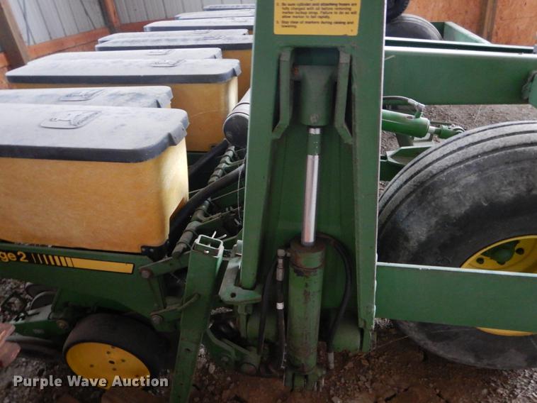 image for item DE6005 John Deere 7240 no-till planter