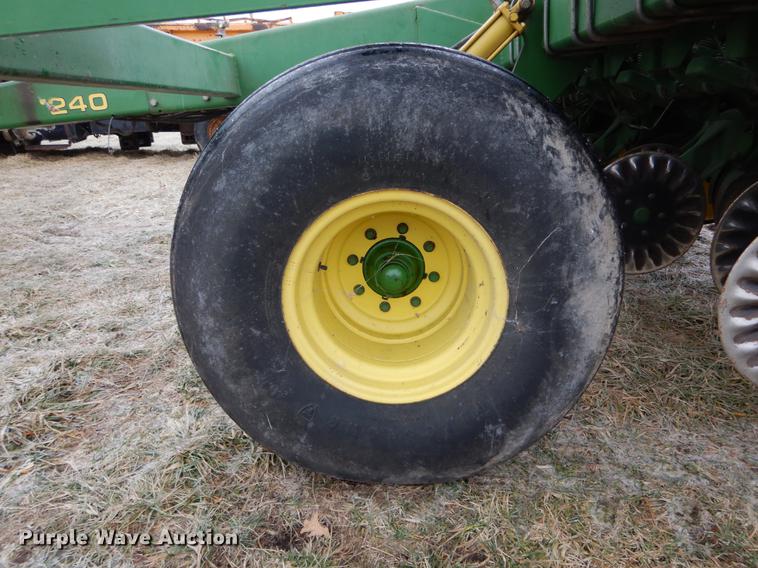 image for item DE6005 John Deere 7240 no-till planter