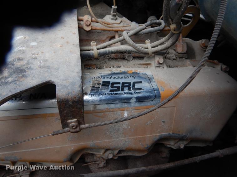 image for item DE6009 1985 Ford 8000 tender truck