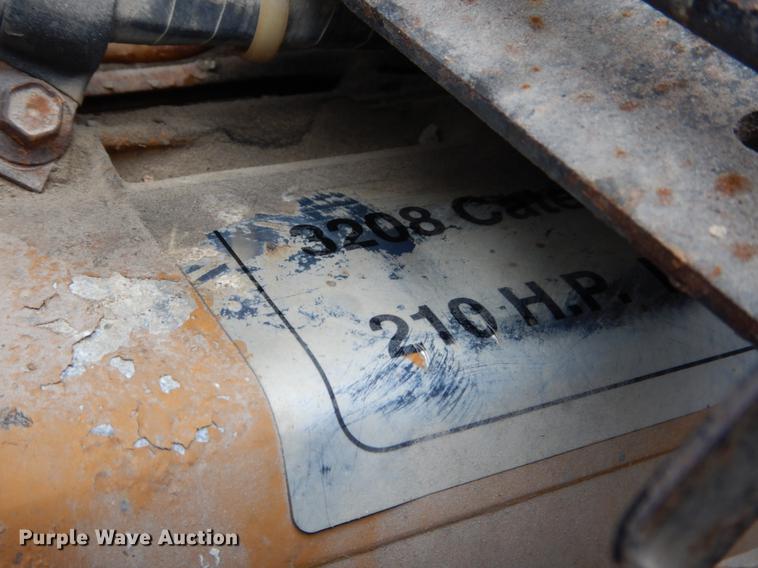 image for item DE6009 1985 Ford 8000 tender truck