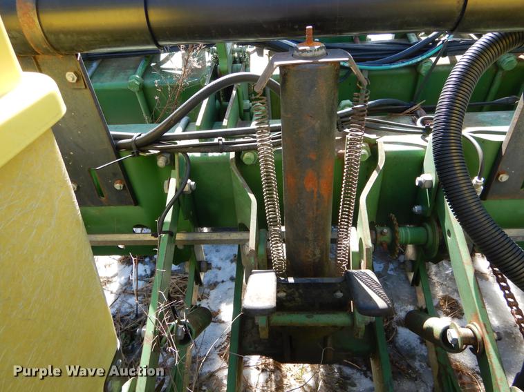image for item DE6018 John Deere 7200 MaxEmerge planter