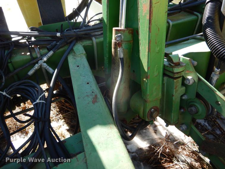 image for item DE6018 John Deere 7200 MaxEmerge planter