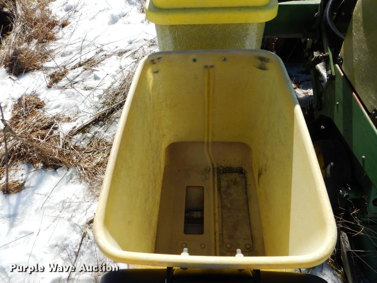 image for item DE6018 John Deere 7200 MaxEmerge planter