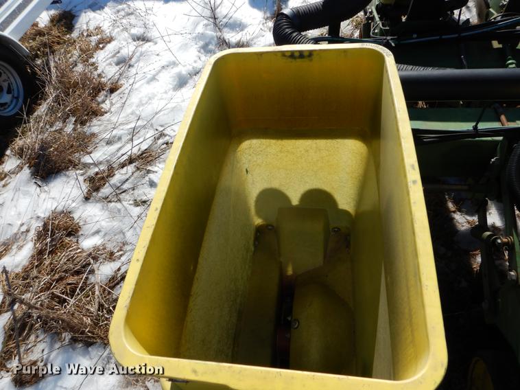 image for item DE6018 John Deere 7200 MaxEmerge planter