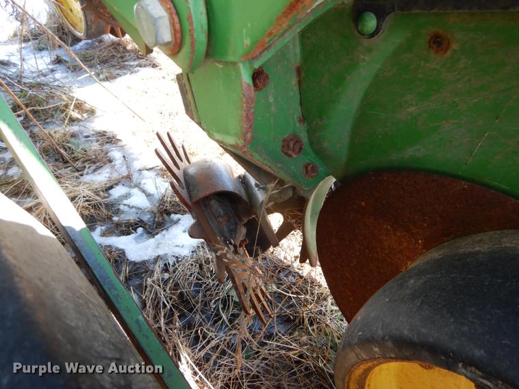 image for item DE6018 John Deere 7200 MaxEmerge planter