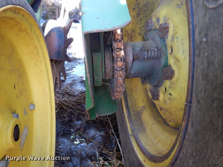image for item DE6018 John Deere 7200 MaxEmerge planter
